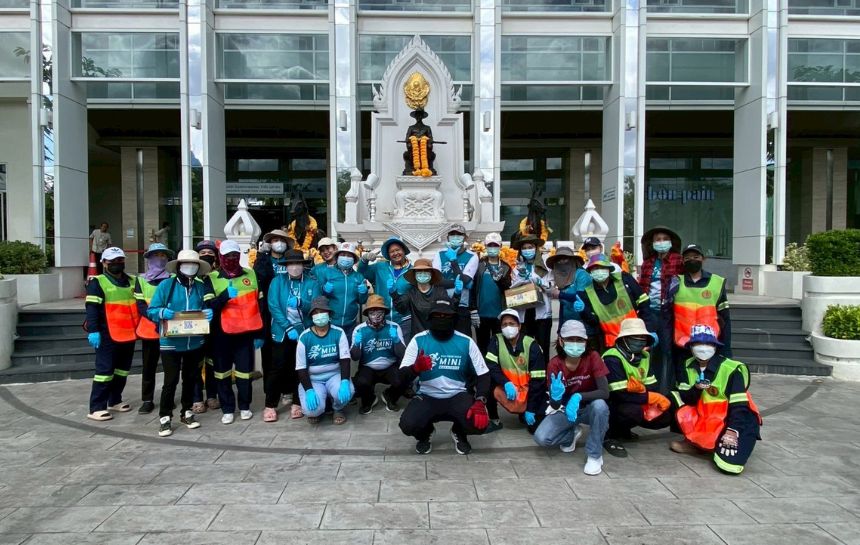 โรงพยาบาลนครธน จัดกิจกรรมขยะกำพร้าสัญจร ครั้งที่ 43